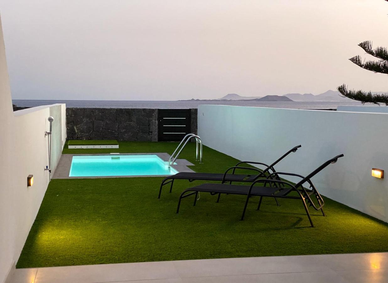 Marina Suites 8 Playa Blanca  Extérieur photo