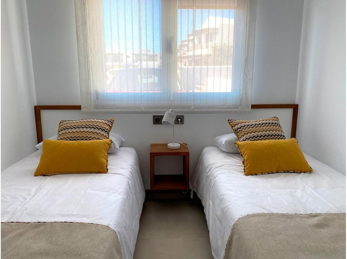 Marina Suites 8 Playa Blanca  Extérieur photo