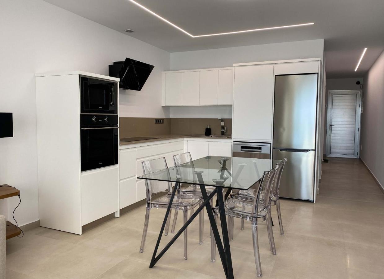 Marina Suites 8 Playa Blanca  Extérieur photo