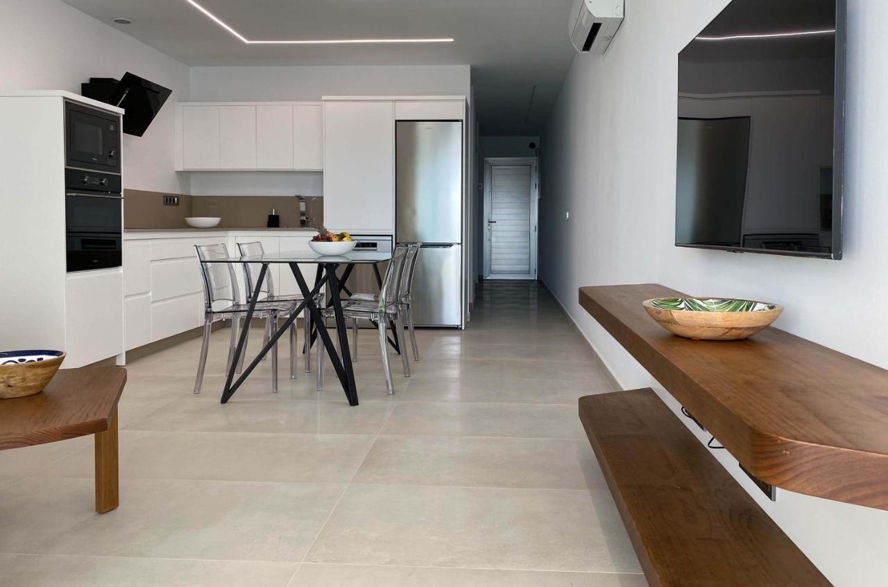 Marina Suites 8 Playa Blanca  Extérieur photo